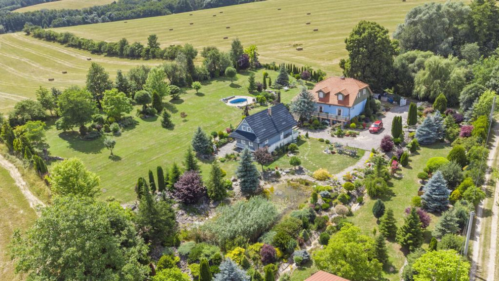 Nádherná usadlosť na Myjave  5047 m2 na predaj!