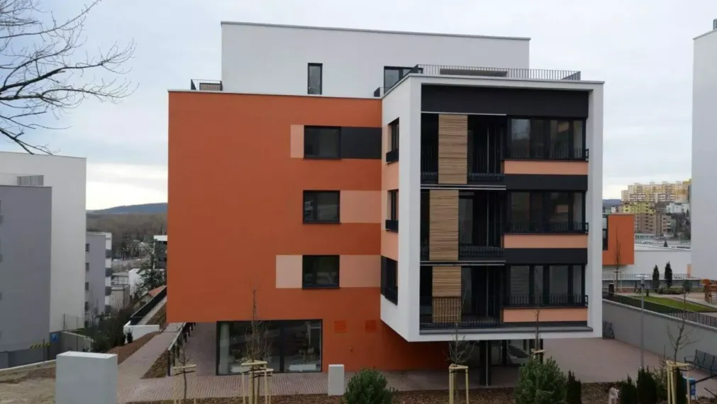 2 izb. byt Karlova ves - Staré Grunty - Villinky