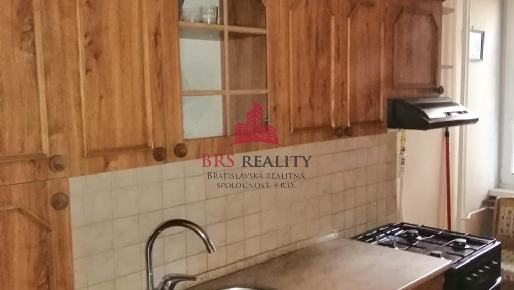 2 izb. byt Sklenárova ulica, pekná lokalita