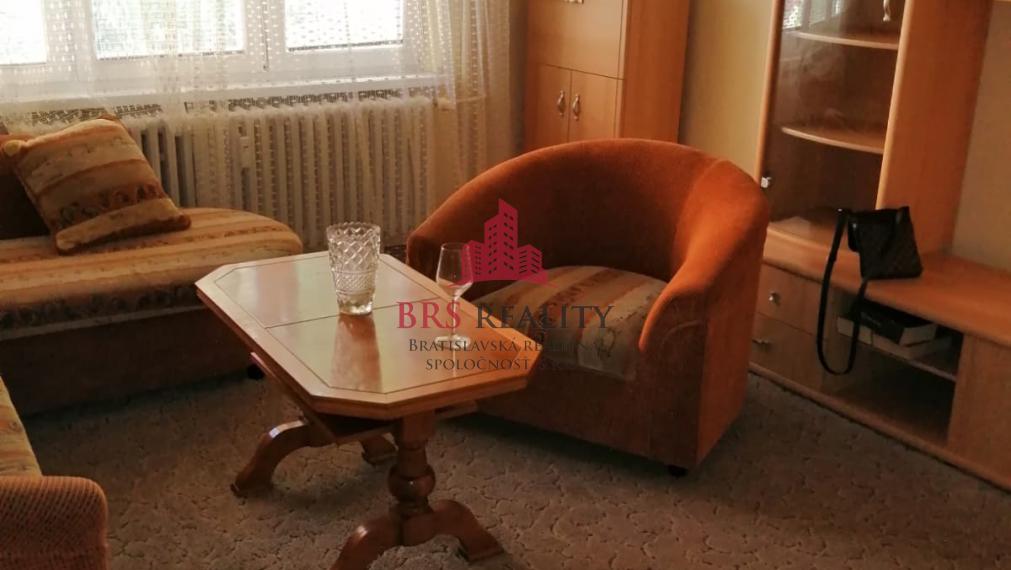 2 izb. byt Sklenárova ulica, pekná lokalita