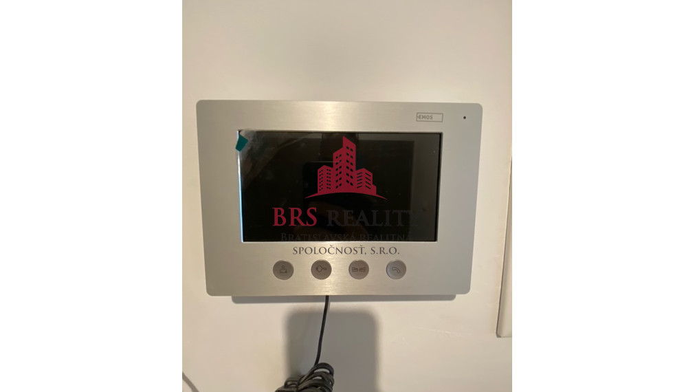 Rodinný dom v veľkým pozemkom po rekonštrucii