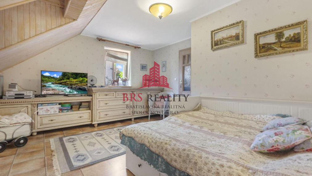 Nádherná usadlosť na Myjave  5047 m2 na predaj!