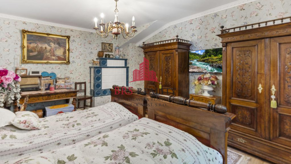 Nádherná usadlosť na Myjave  5047 m2 na predaj!