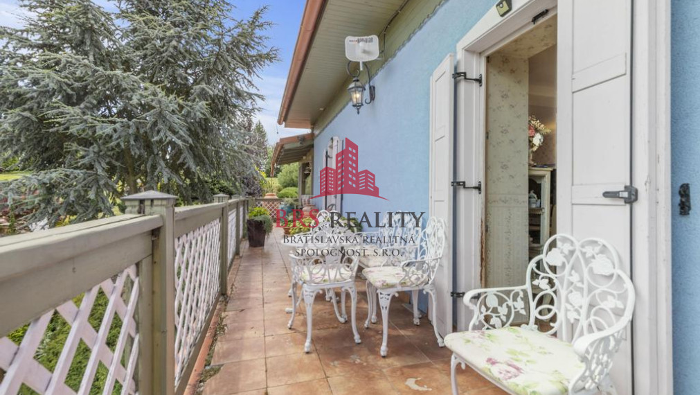 Nádherná usadlosť na Myjave  5047 m2 na predaj!