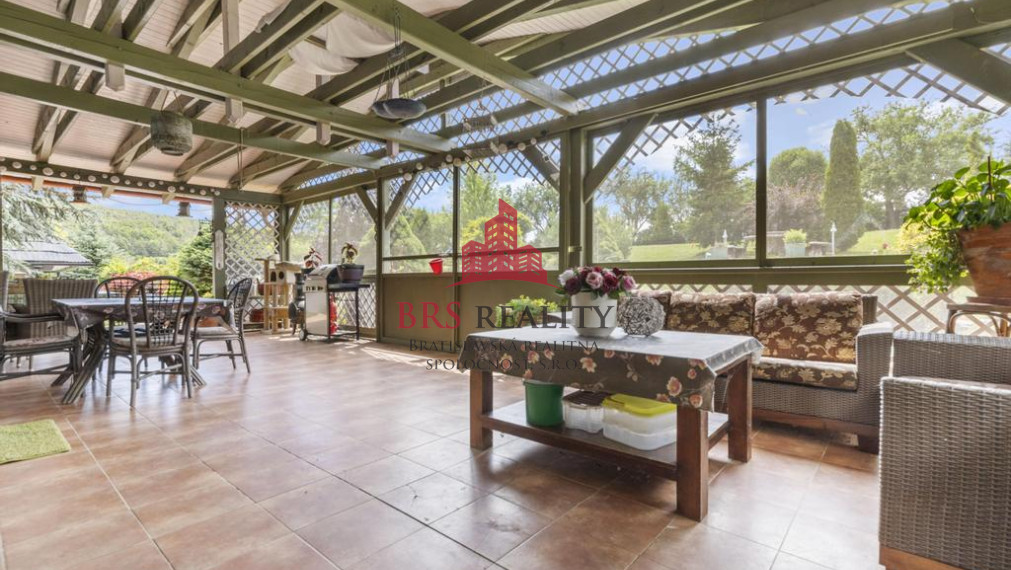 Nádherná usadlosť na Myjave  5047 m2 na predaj!