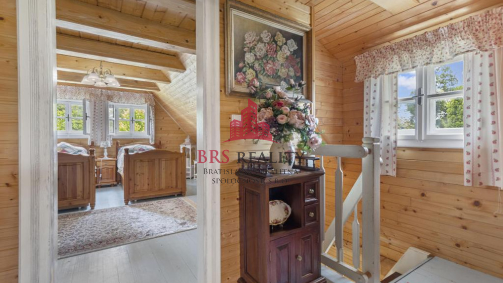 Nádherná usadlosť na Myjave  5047 m2 na predaj!