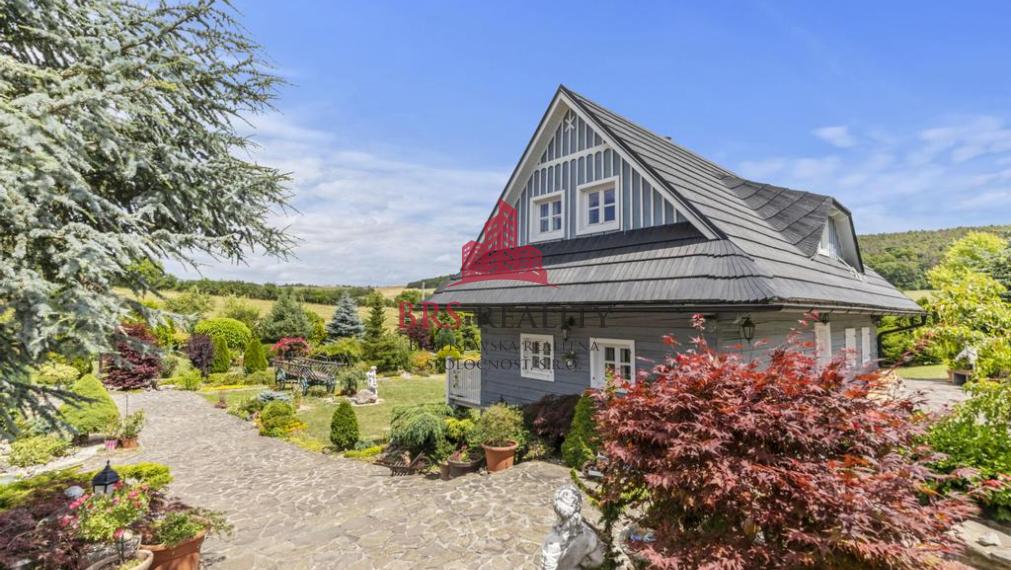 Nádherná usadlosť na Myjave  5047 m2 na predaj!