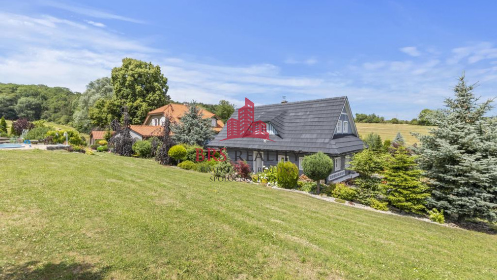 Nádherná usadlosť na Myjave  5047 m2 na predaj!