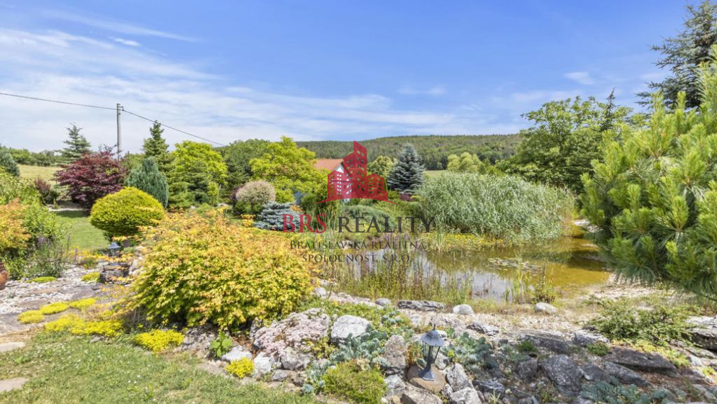 Nádherná usadlosť na Myjave  5047 m2 na predaj!