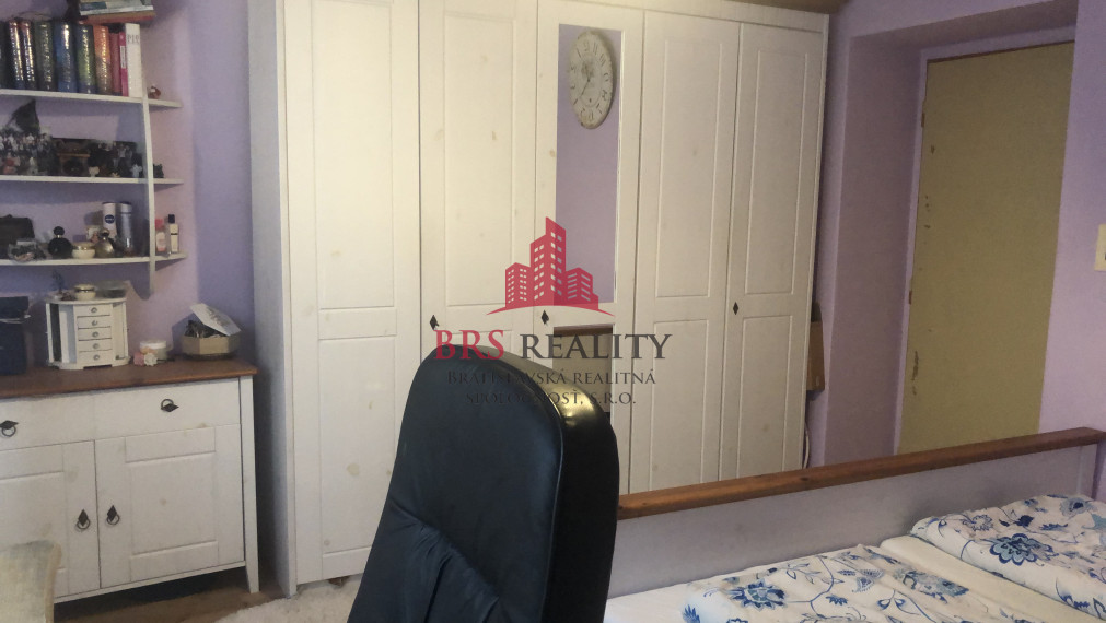 Dvojgeneračný rodinný dom, pozemok 800m2