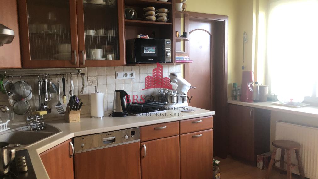 Dvojgeneračný rodinný dom, pozemok 800m2