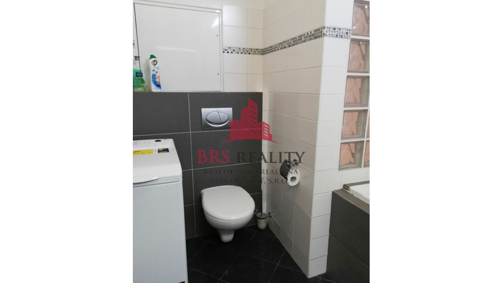 2-izbový byt Ružinov pri parku Andreja Hlinku