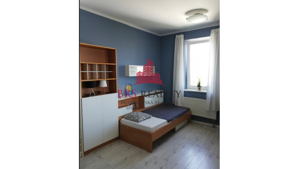 2-izbový byt Ružinov pri parku Andreja Hlinku