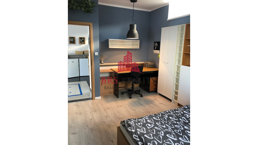 2-izbový byt Ružinov pri parku Andreja Hlinku