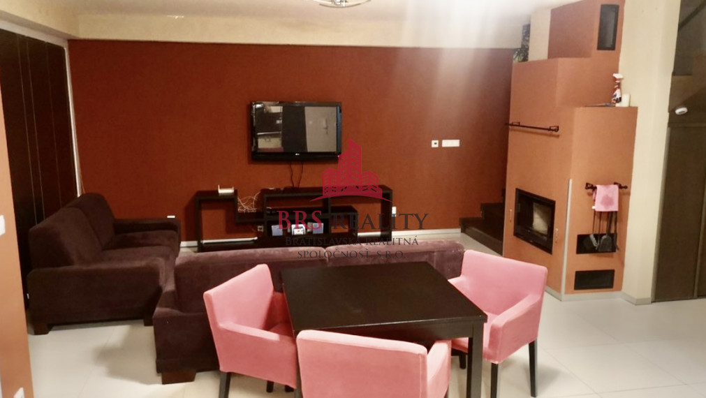 Predané - Predaj pekného 4 izbového rodinného domu