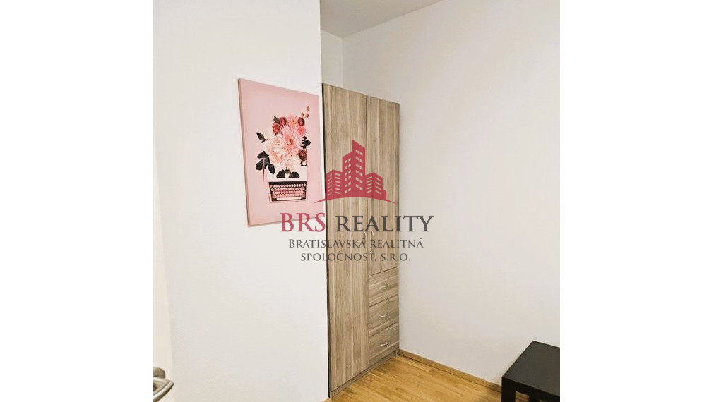 2 izb. byt Karlova ves - Staré Grunty - Villinky