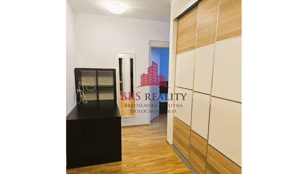 2 izb. byt Karlova ves - Staré Grunty - Villinky