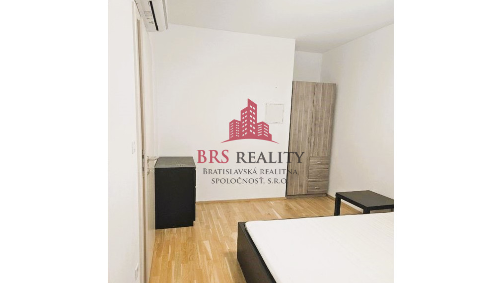 2 izb. byt Karlova ves - Staré Grunty - Villinky