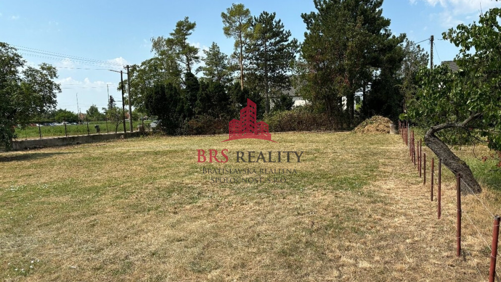Na predaj pekný pozemok 848m2 Bernolákovo