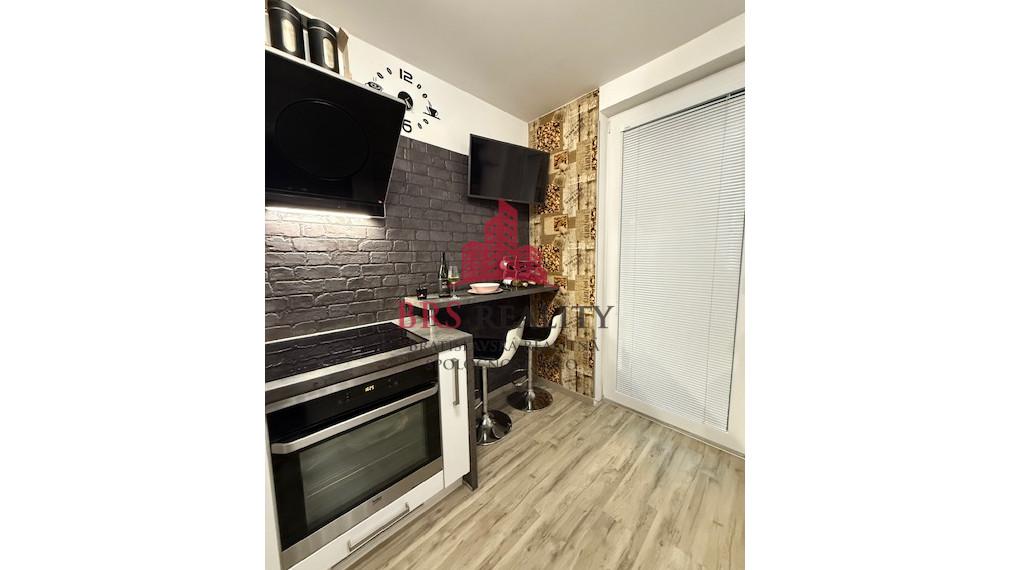 Rezervované ! Moderný 1,5-2 izbový byt s priestranným balkónom na Rustaveliho ulici,