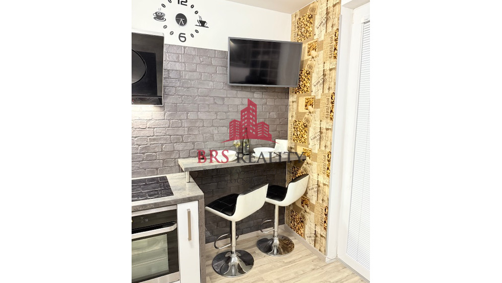 Rezervované ! Moderný 1,5-2 izbový byt s priestranným balkónom na Rustaveliho ulici,