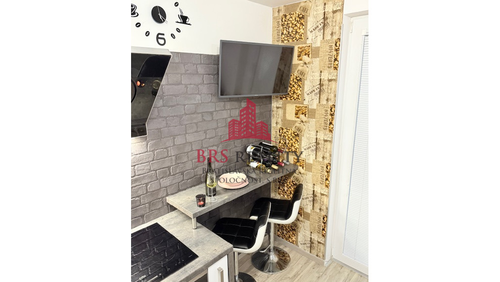 Rezervované ! Moderný 1,5-2 izbový byt s priestranným balkónom na Rustaveliho ulici,