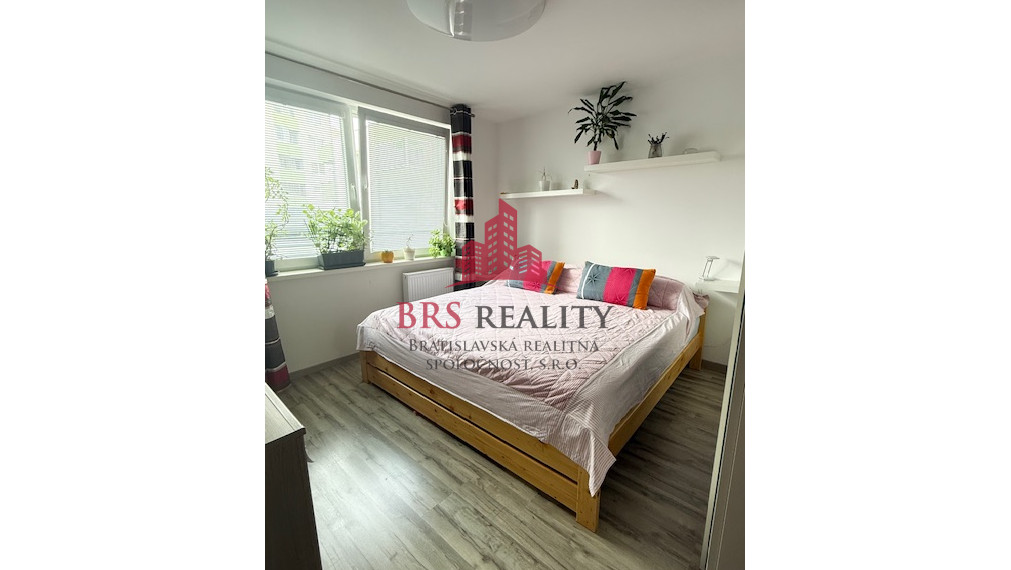 Rezervované ! Moderný 1,5-2 izbový byt s priestranným balkónom na Rustaveliho ulici,