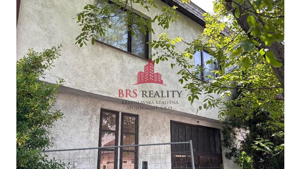 Na predaj 6-izbový rodinný dom v tichej časti Bratislavy – Podunajské Biskupice