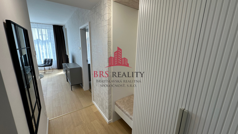 Príjemný a elegantný 2 izb. byt v projekte SKYPARK