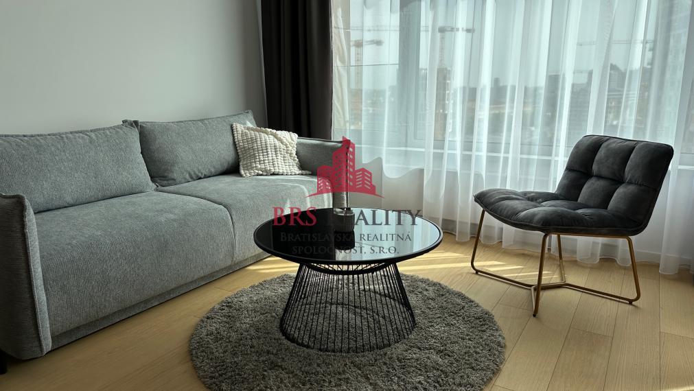 Príjemný a elegantný 2 izb. byt v projekte SKYPARK