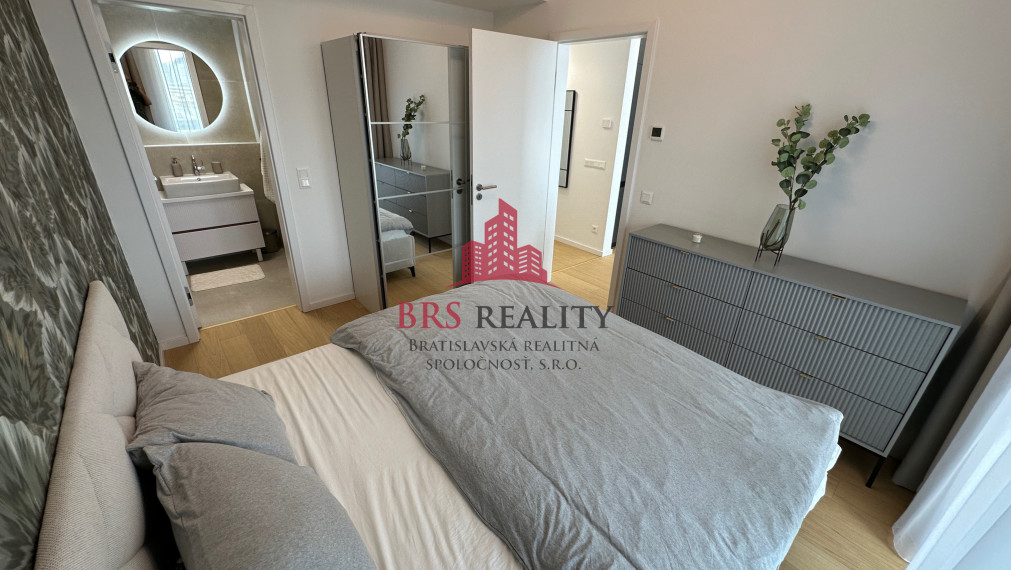 Príjemný a elegantný 2 izb. byt v projekte SKYPARK